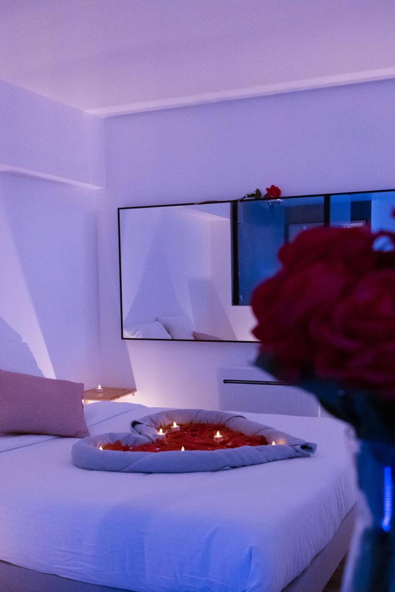 O Romeo - Suite Privee Fougères Εξωτερικό φωτογραφία